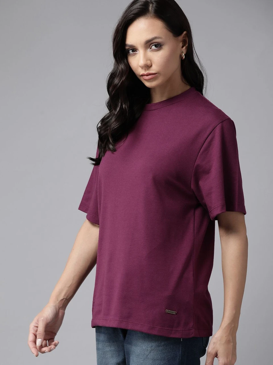 Roadster Women Solid Round Neck Pure Cotton White,Red,Black T-Shirt